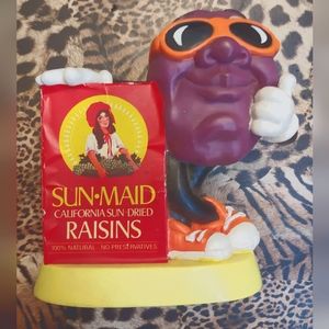 California Raisins 1987 rubber bank Collectible